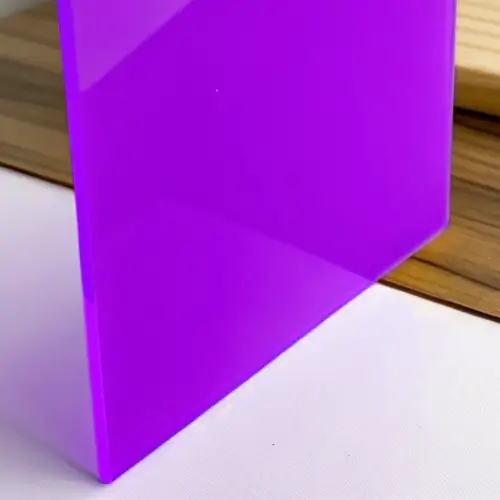 Metacrilato opaco brillante de color morado