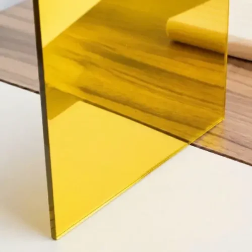 Metacrilato espejo de color amarillo